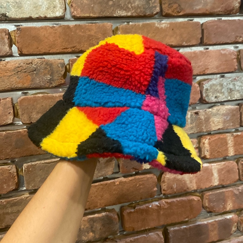 COPY - sherpa unique bucket hat